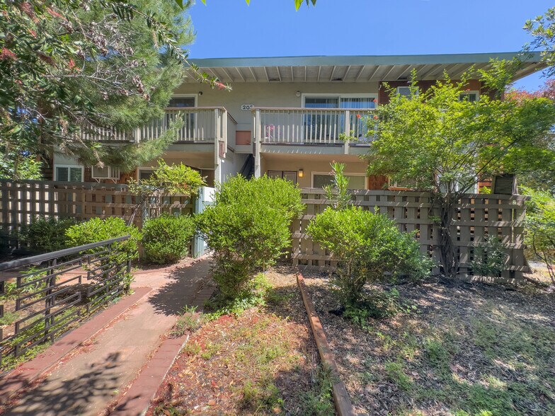 More Photos Of 205 Muir Rd, Martinez Apartments For Sale