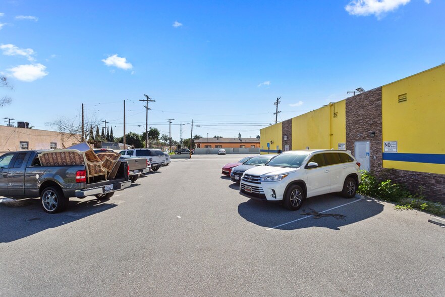More Photos Of 4816-4820 Firestone Blvd, South Gate Restaurant For Lease
