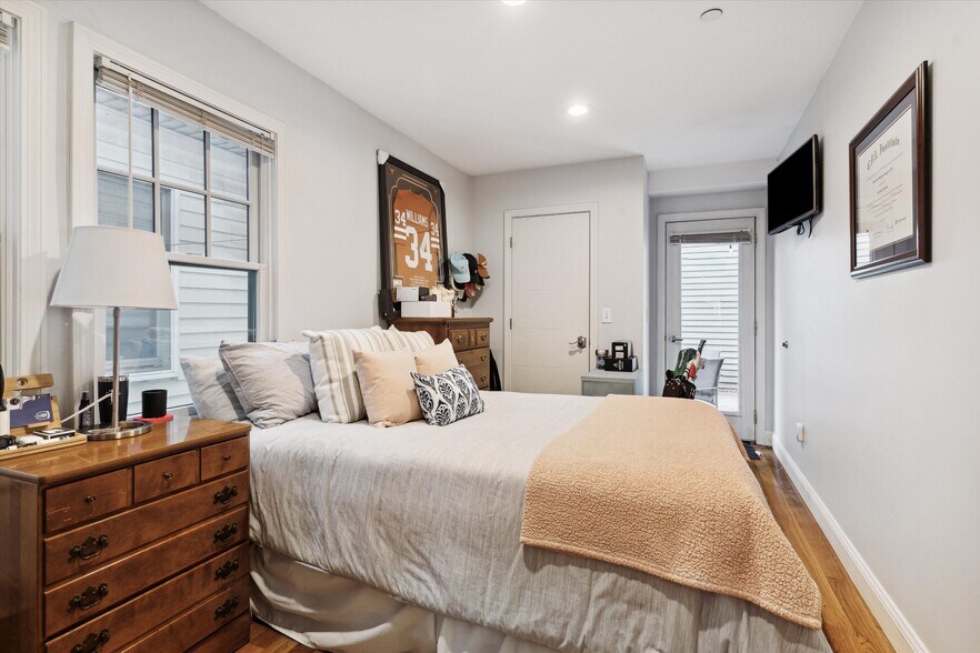 More Photos Of 75-77 F St, Boston Apartments For Sale