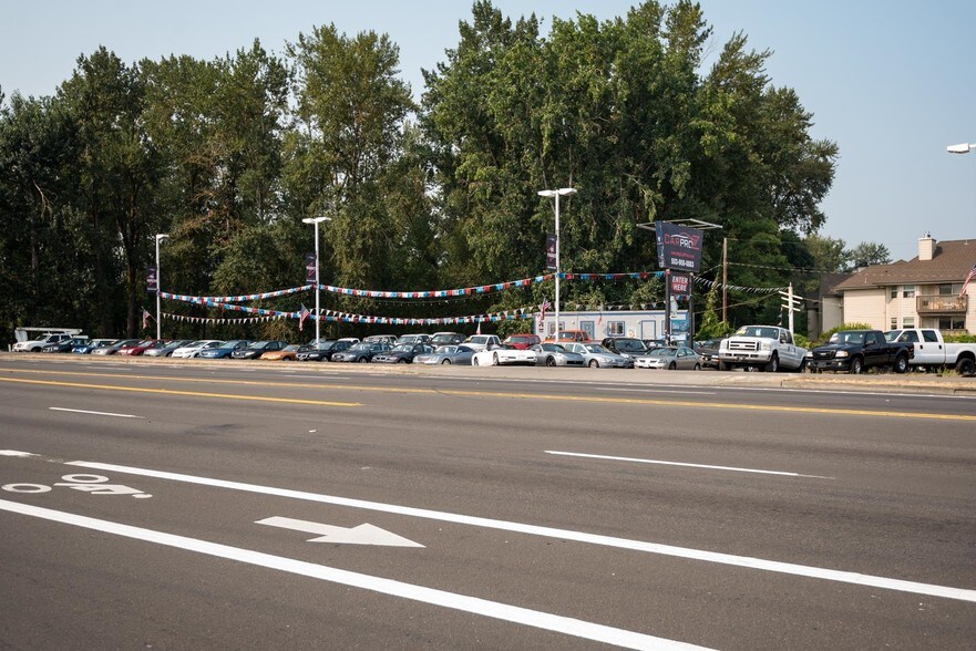 More Photos Of 20155 McLoughlin Blvd, Gladstone Land For Lease