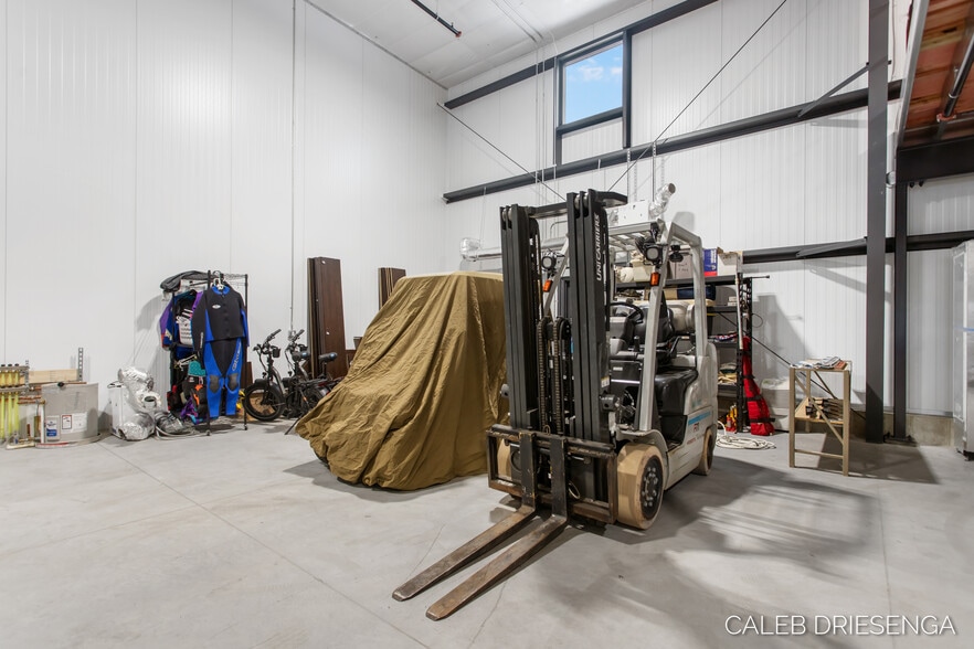 More Photos Of 460 Cleveland Ave, Holland Self Storage For Sale