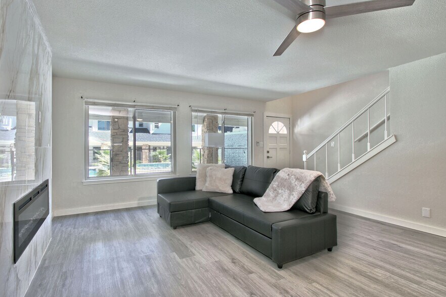 More Photos Of 12455 Melville Dr, Montgomery Apartments For Sale