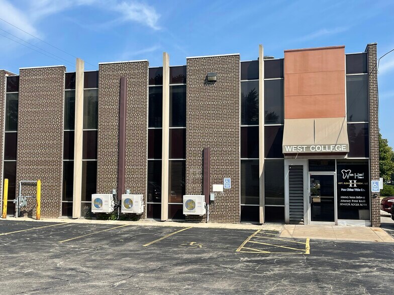 More Photos Of 1033 W College Ave, Appleton Medical For Lease