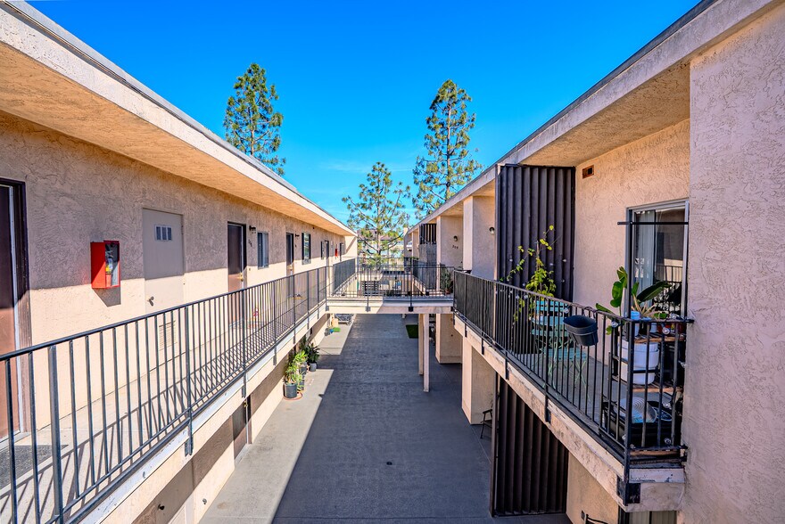 More Photos Of 3013 C St, San Diego Apartments For Sale
