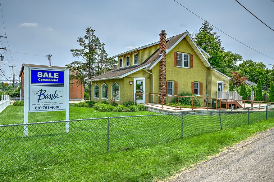 More Photos Of 4 W Township Line Rd, East Norriton Township Medical For Lease