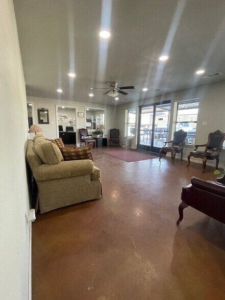 More Photos Of 12125 Jacksboro Hwy, Fort Worth Industrial For Lease