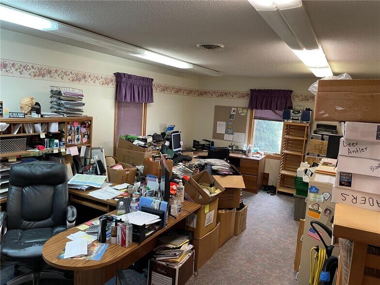 More Photos Of 16 W Highway St, Dodge Center Light Distribution For Sale