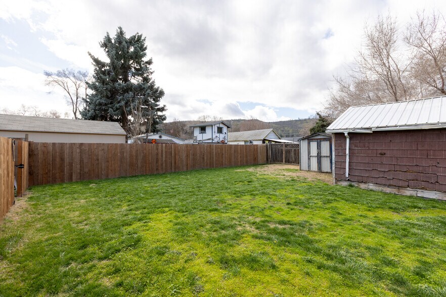 More Photos Of 758 Pleasant Ct, The Dalles Specialty For Sale