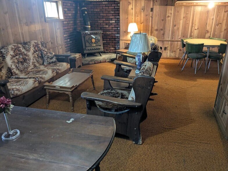 More Photos Of 182 NJ-31 Hwy, Hampton General Retail For Sale