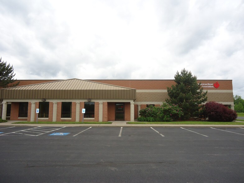More Photos Of 17 Technology Pl, East Syracuse Office For Lease