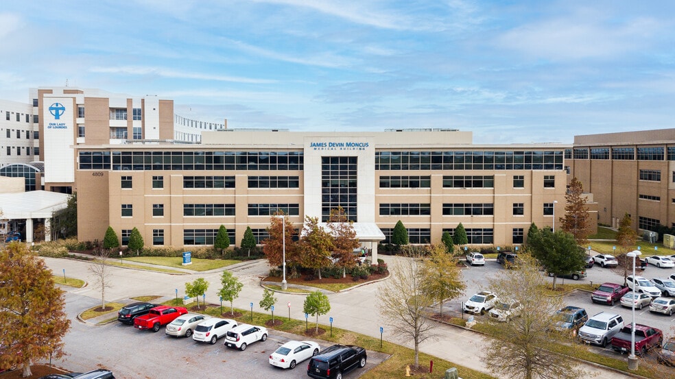 More Photos Of 4809 Ambassador Caffery Pky, Lafayette Medical For Lease