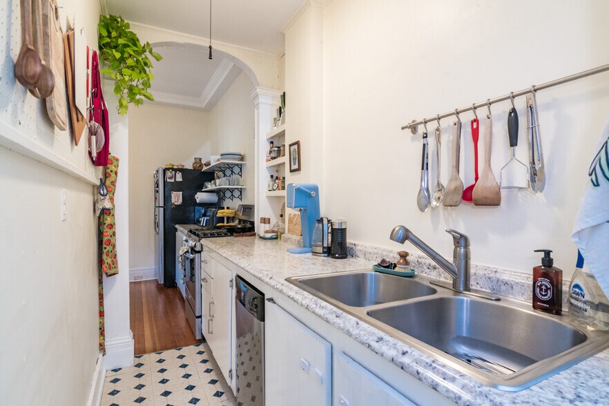 More Photos Of 81 Bridge St, Northampton Multifamily For Sale