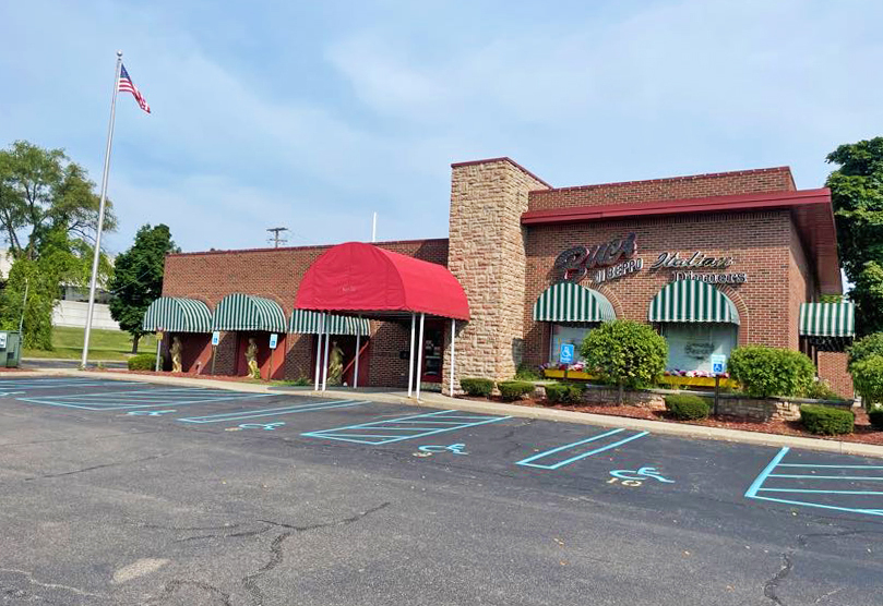 Primary Photo Of 38888 6 Mile Rd, Livonia Restaurant For Lease