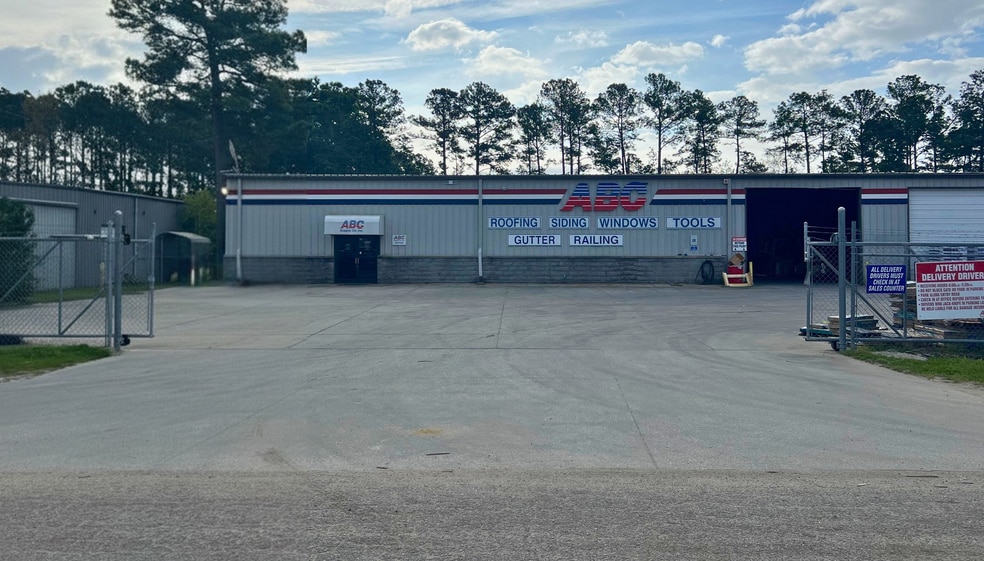 Primary Photo Of 3961 Wesley St, Myrtle Beach Warehouse For Lease