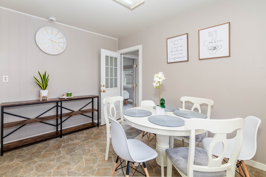 More Photos Of 13240 US-101, Hopland Land For Sale