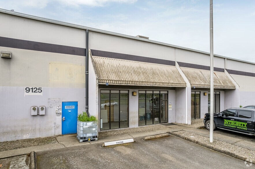 More Photos Of 9125 N Time Oil Rd, Portland Warehouse For Lease
