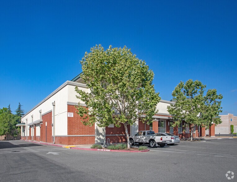More Photos Of 780 E El Camino Real St, Sunnyvale Drugstore For Lease