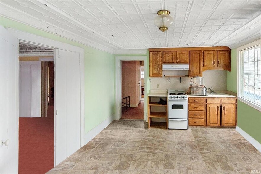 More Photos Of 505 Main St, Vincennes Office Residential For Sale