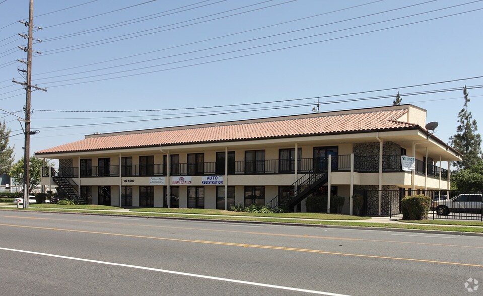 More Photos Of 10800 Hole Ave, Riverside Office For Lease