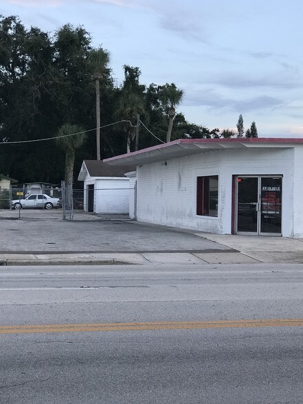 More Photos Of 909 W International Speedway Blvd, Daytona Beach Freestanding For Sale