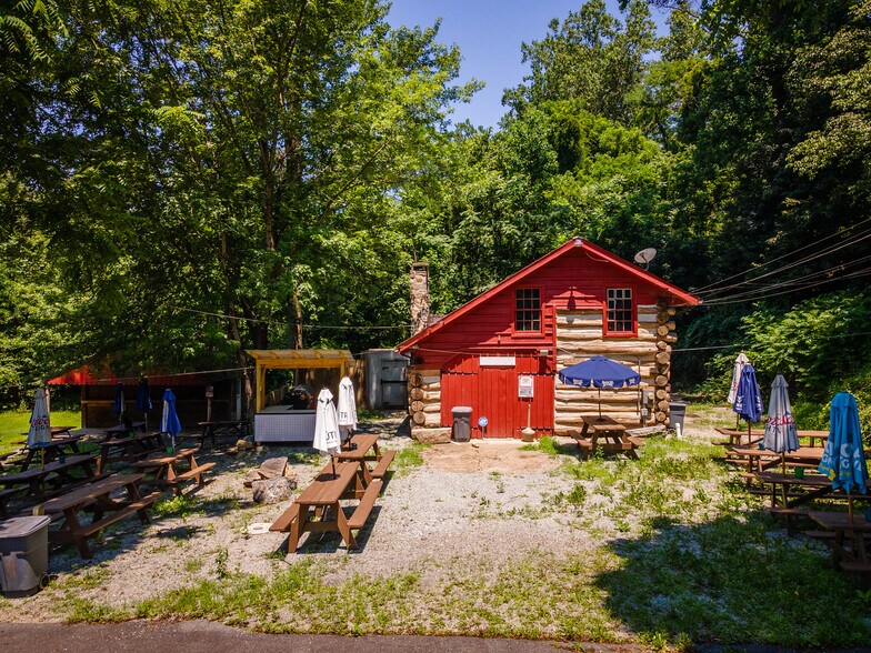 More Photos Of 1332 Susquehanna River Rd, Port Deposit Bar For Sale