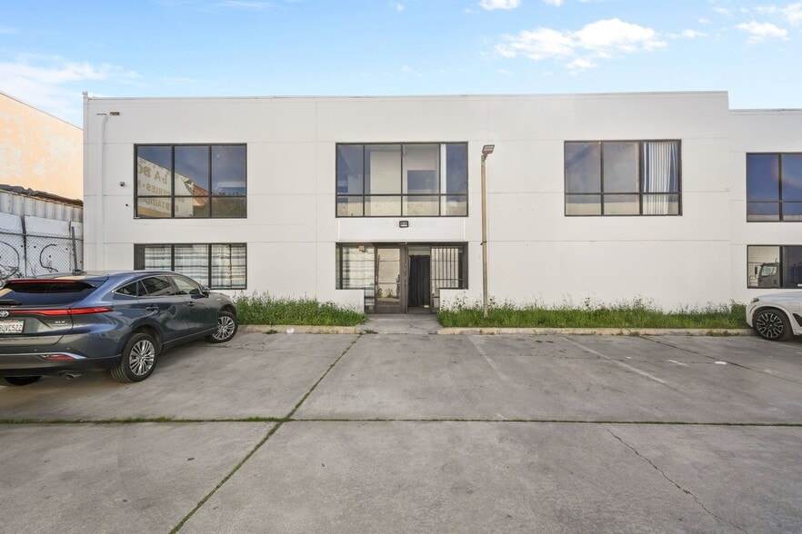 Primary Photo Of 2346 Via Segundo, San Ysidro Industrial For Sale
