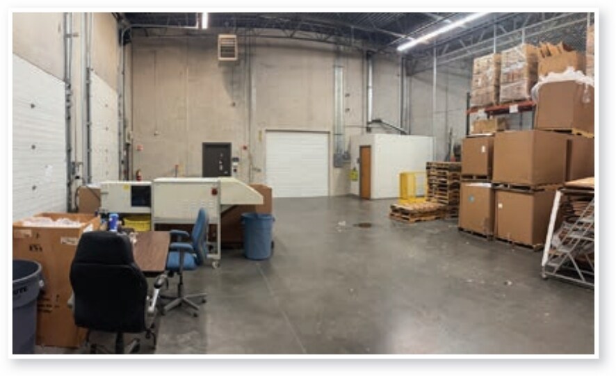 More Photos Of 3001 Dairy Dr, Madison Warehouse For Lease