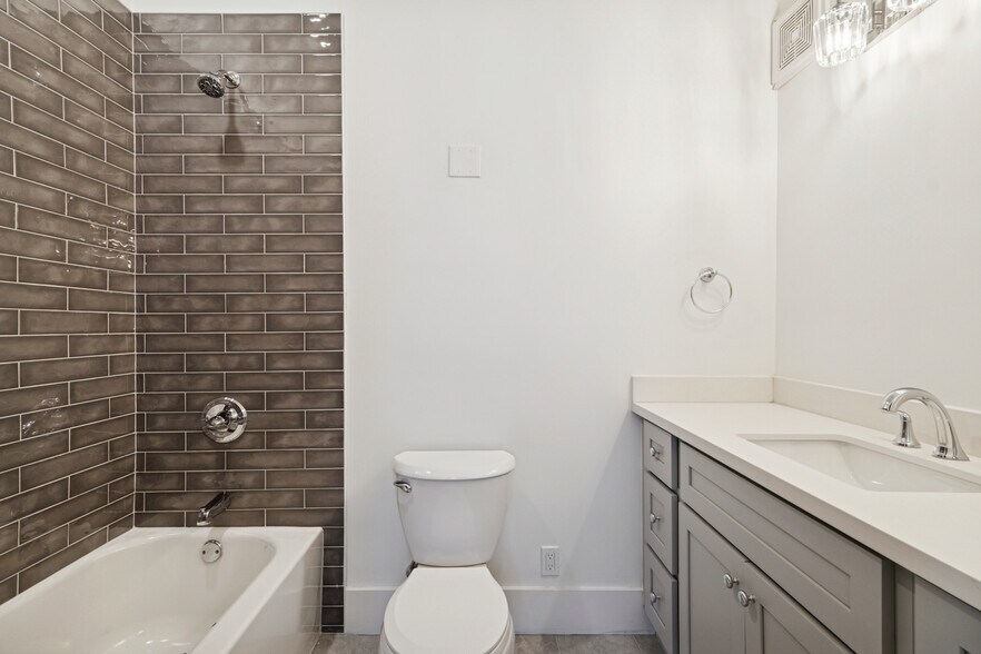 More Photos Of 2404 Saint Claude Ave, New Orleans Specialty For Sale