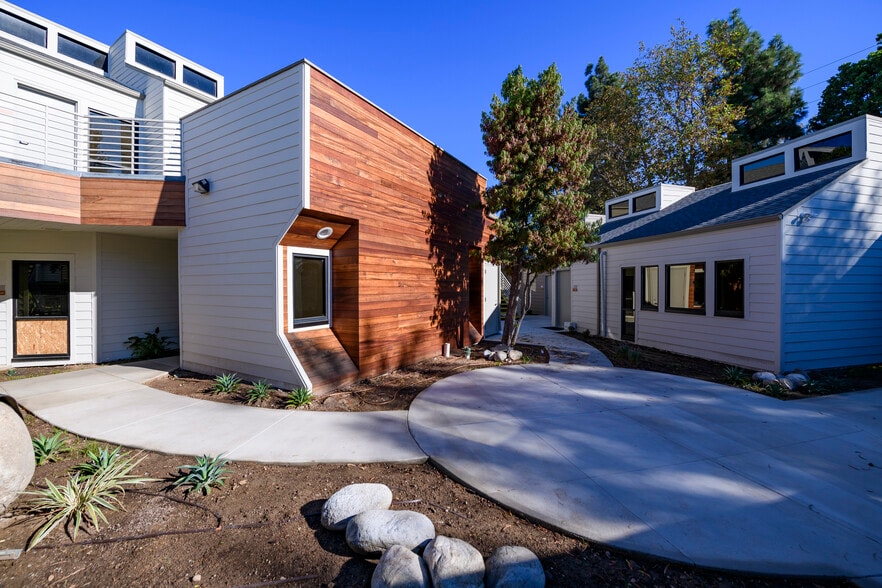 More Photos Of 805 W La Veta Ave, Orange Medical For Lease