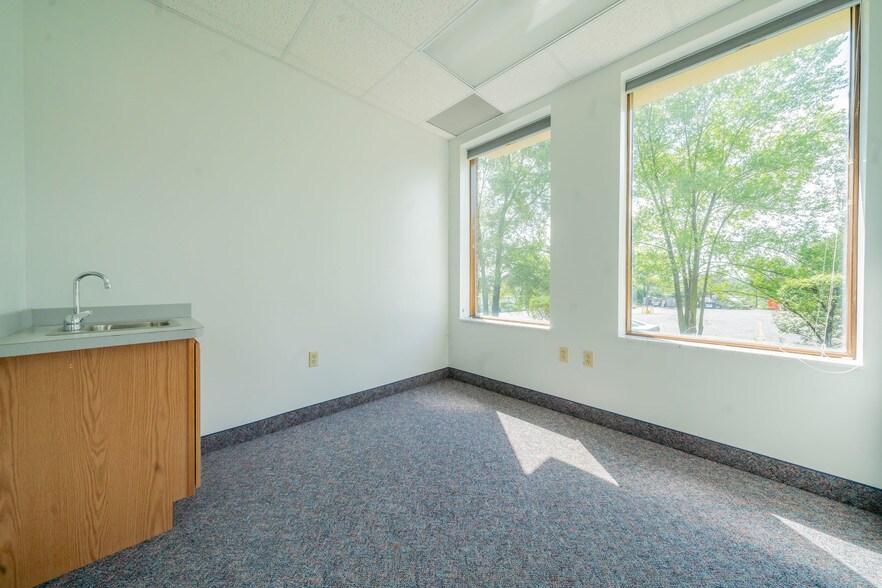 More Photos Of 12575 Rockside Rd, Garfield Heights Medical For Sale