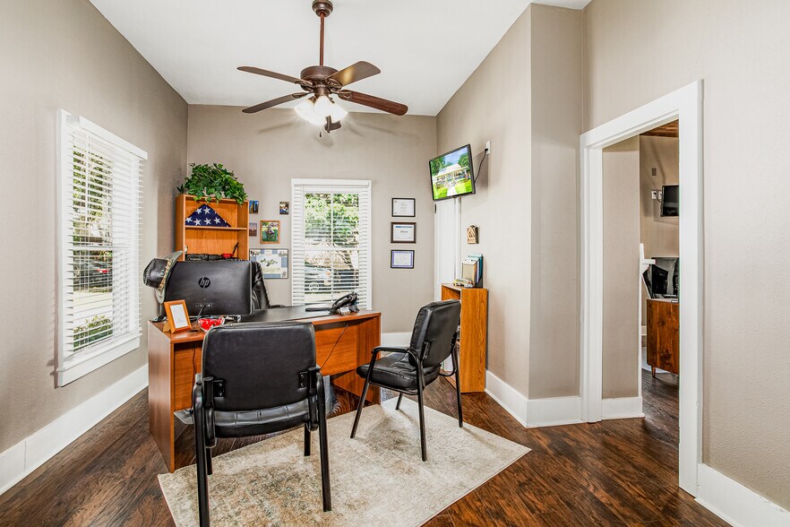 More Photos Of 69 W Macclenny Ave, Macclenny Office For Sale