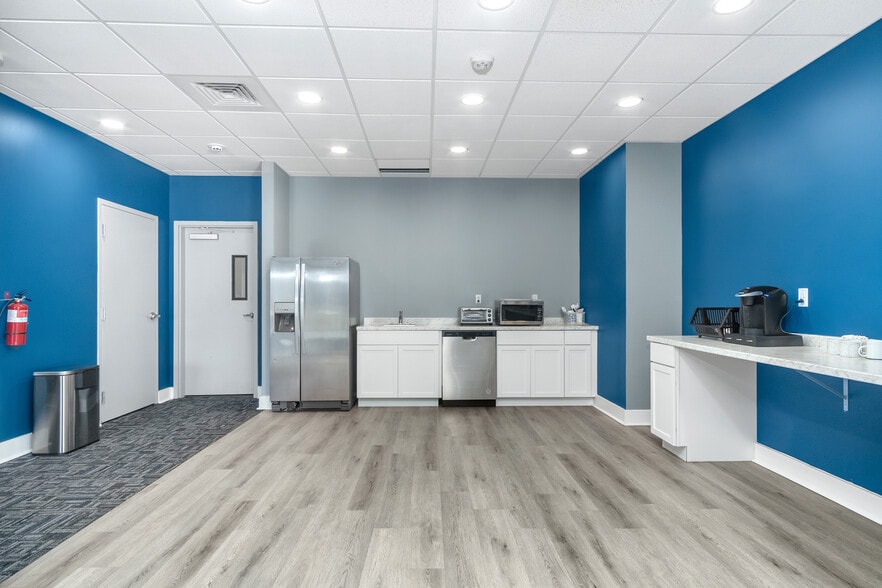 More Photos Of 4102 Harvard Pl, Frederick Warehouse For Sale