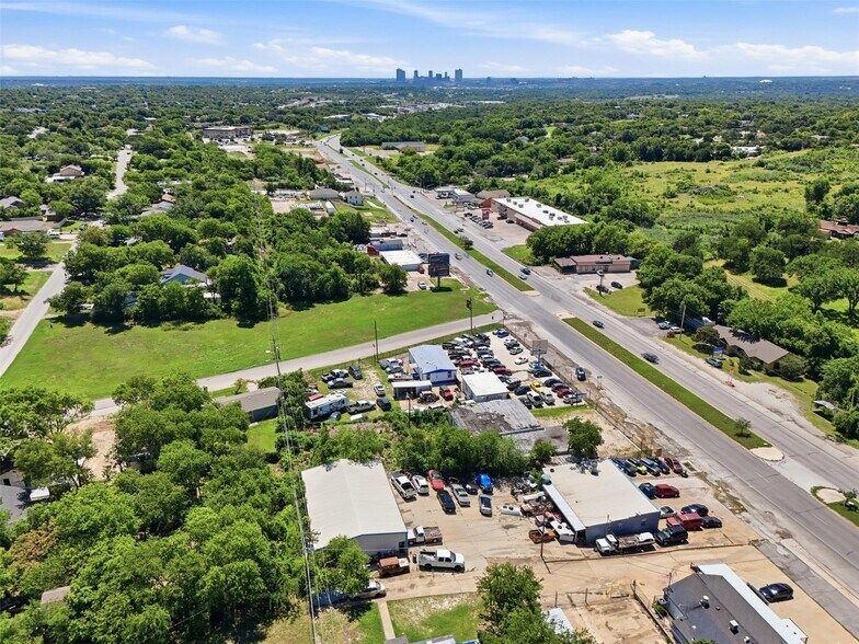 More Photos Of 5416 Jacksboro Hwy, Fort Worth Industrial For Sale
