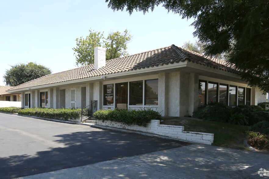 More Photos Of 5033 Arlington Ave, Riverside Office For Sale