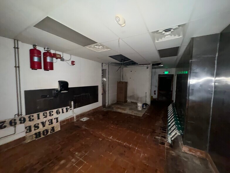 More Photos Of 730 S Main St, Adrian Restaurant For Sale