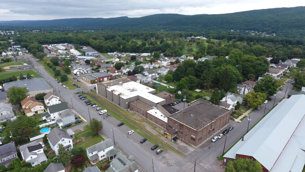 More Photos Of 508 Delaware Ave, West Pittston Warehouse For Sale