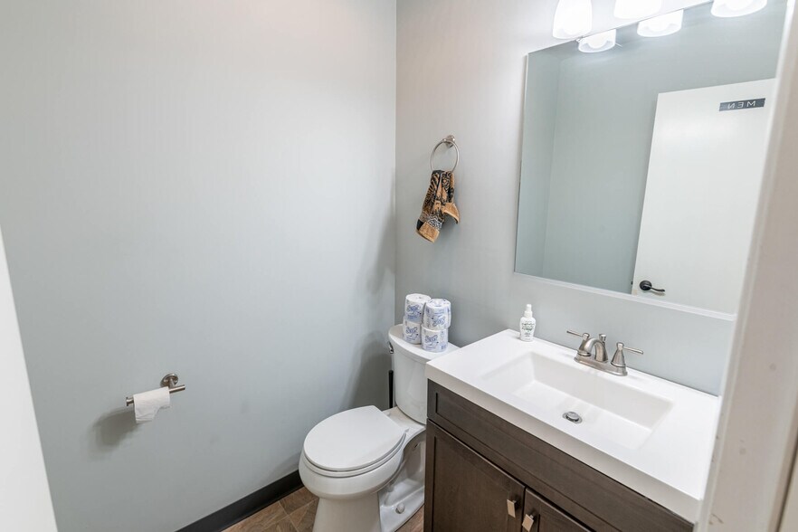 More Photos Of 3210 Seajay Dr, Beavercreek Bank For Sale