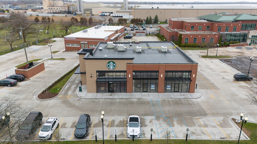 More Photos Of 2003 Biddle Ave, Wyandotte Freestanding For Lease