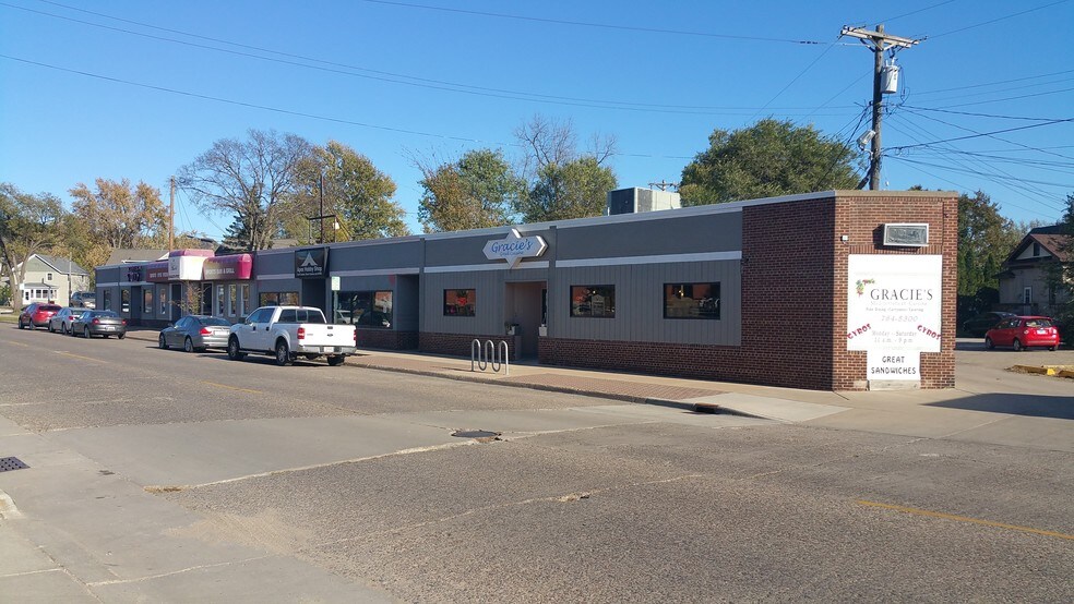 More Photos Of 1918-1918 Campbell Rd, La Crosse General Retail For Sale