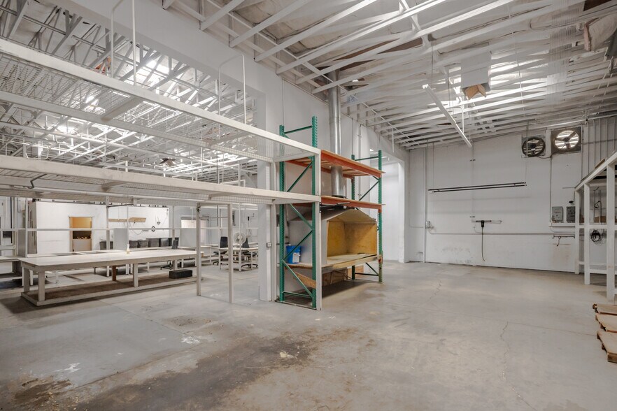 More Photos Of 1950 Centers Ave, Lake Havasu City Warehouse For Lease