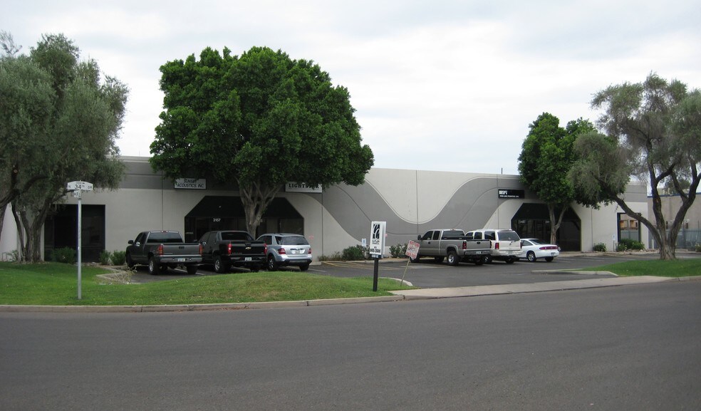 More Photos Of 3151-3157 N 34th Dr, Phoenix Warehouse For Lease