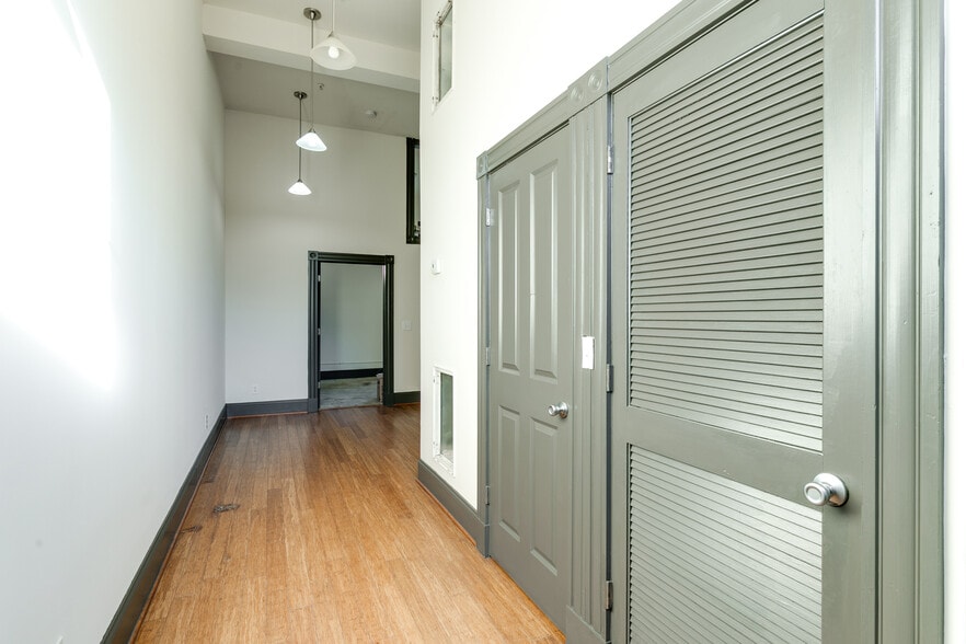 More Photos Of 712 Grove Ave, Petersburg Apartments For Sale