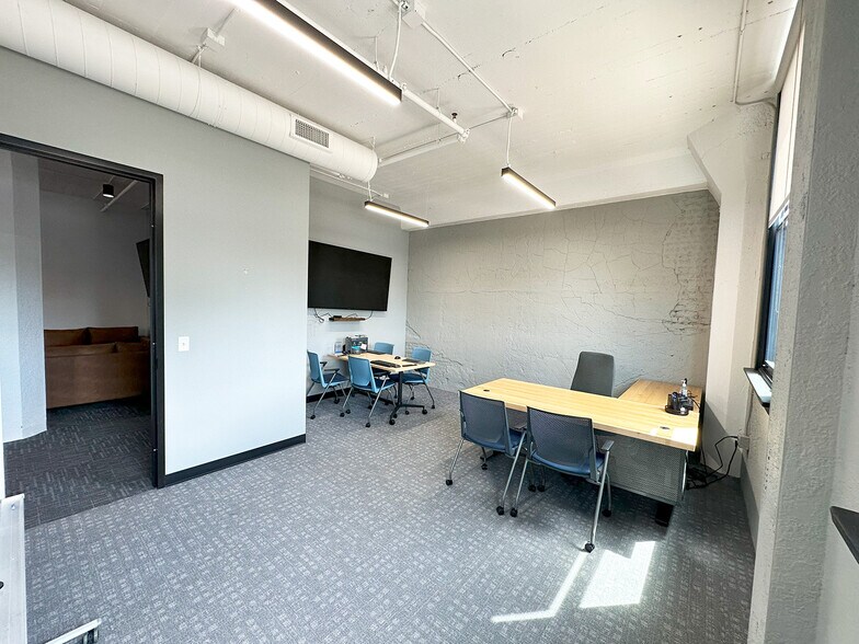 More Photos Of 601 E 3rd St, Dayton Office For Lease