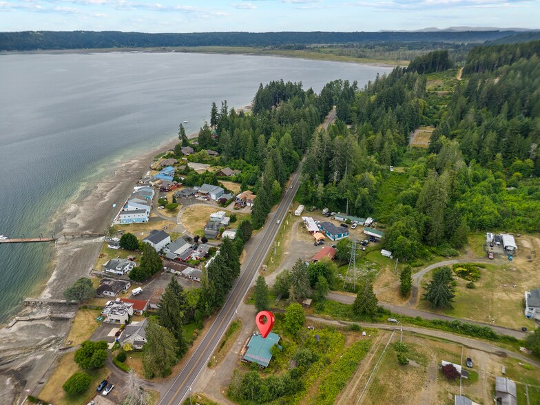 More Photos Of 21391 N US Highway 101, Shelton General Retail For Sale