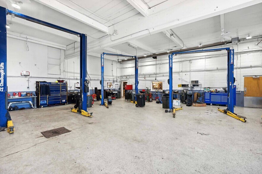 More Photos Of 729 County Road 39A, Southampton Auto Dealership For Sale