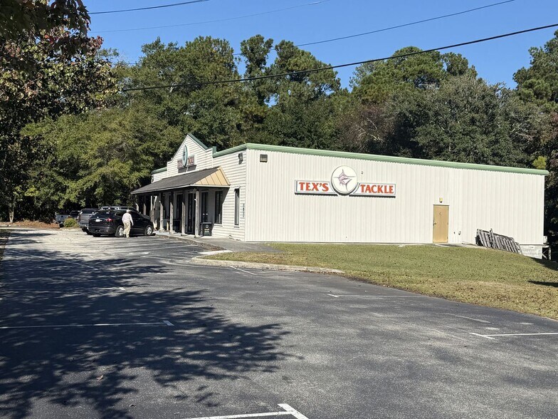 Primary Photo Of 215 Old Eastwood Rd, Wilmington Freestanding For Lease