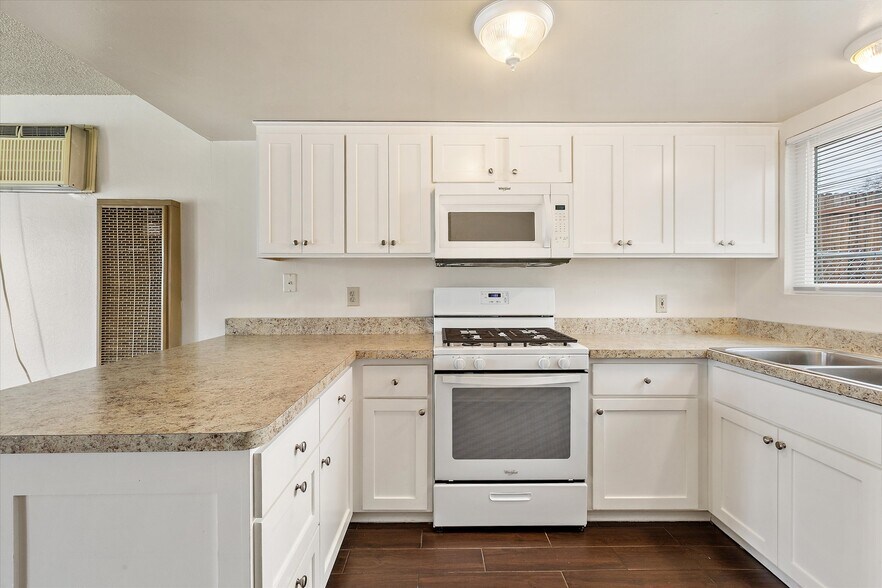 More Photos Of 2219 Oak St, Paso Robles Multifamily For Sale