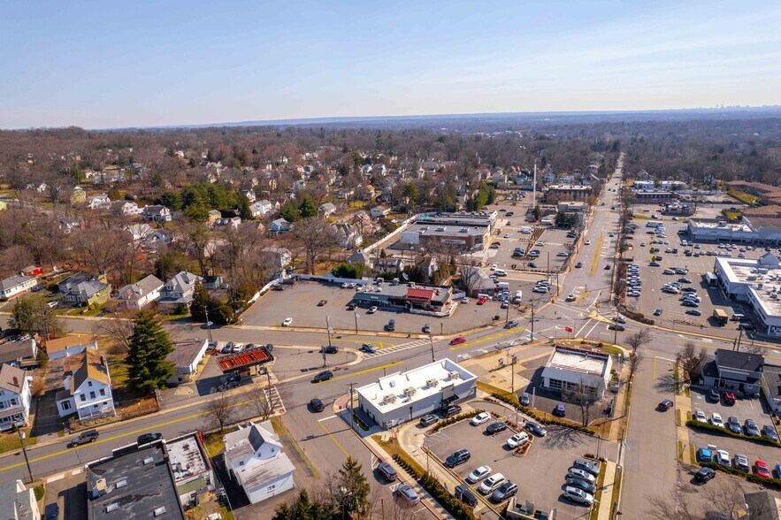 More Photos Of 118 Godwin Ave, Midland Park Convenience Store For Sale