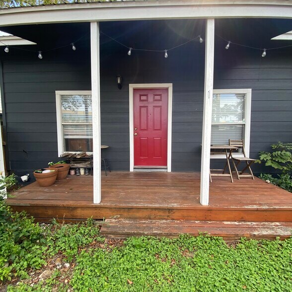 More Photos Of 607-611 Nelray Blvd, Austin Land For Sale