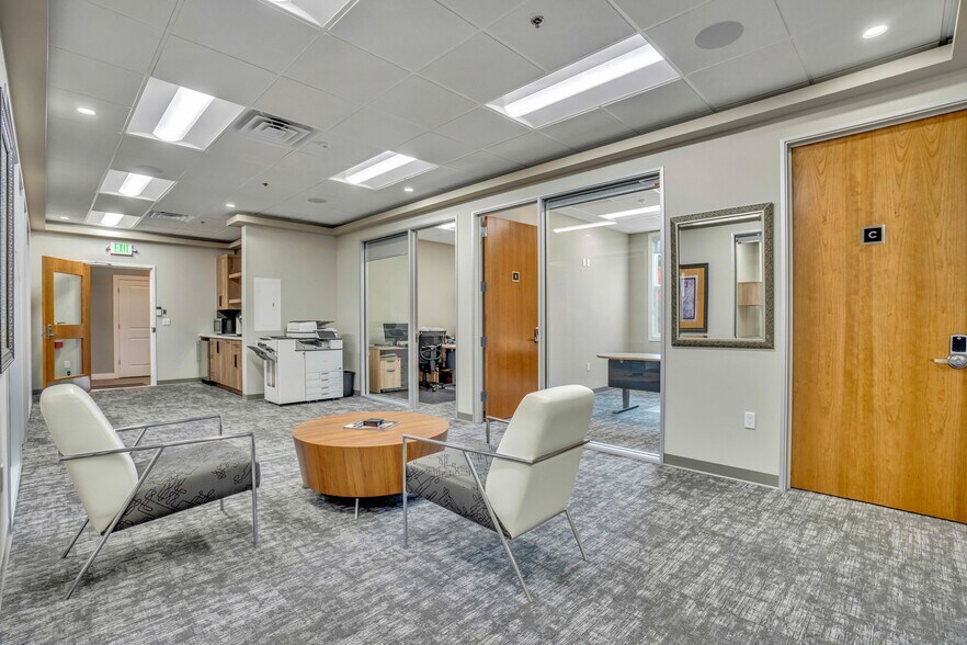 More Photos Of 321 Hartz Ave, Danville General Retail For Sale